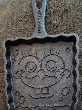 Viacom Cast Iron SpongeBob SquarePants Pancake Eggs Cakes Skillet 8.5" x 4.5" GC